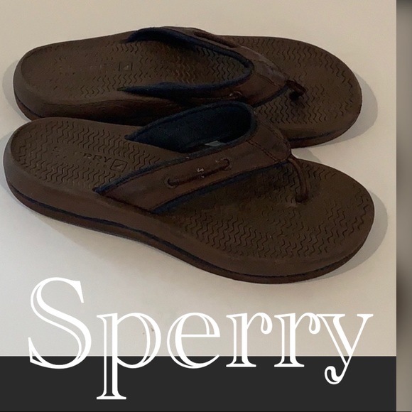 boys sperry flip flops